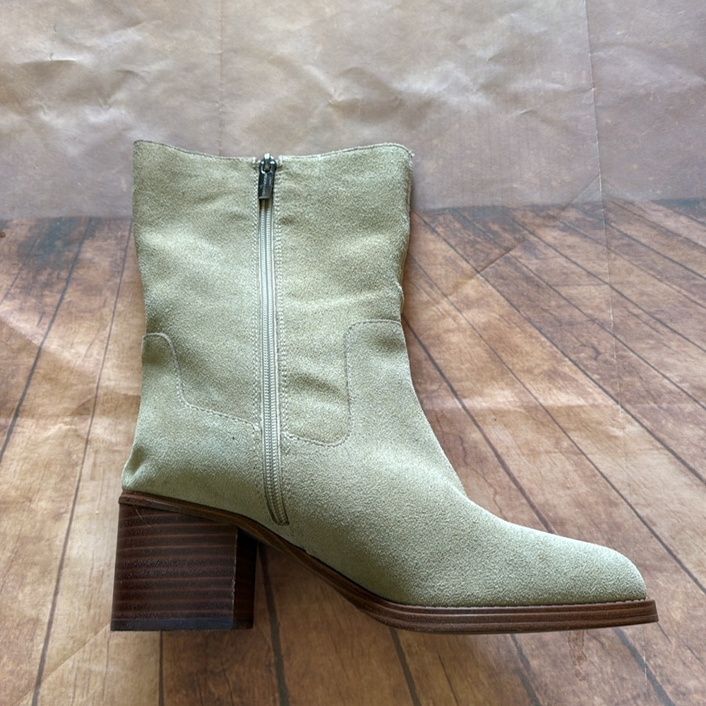 💵Women's Vince Camuto Tan Suede Mid-Calf Boot Size 8.5 - Picture 3 of 12